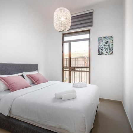 Modern & Bright 3 Bdr Close To The Beach تل أبيب المظهر الخارجي الصورة